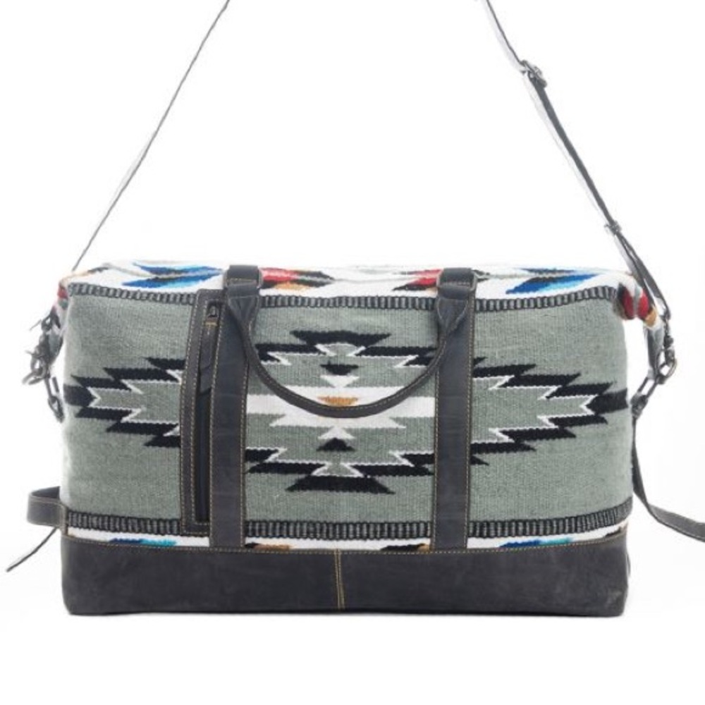 Myra Bag Rug Canvas Leather Weekender Travel Duffel grey tribal arrow blue red - Picture 4 of 7